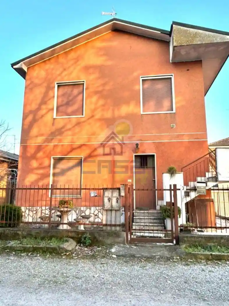 Villa in vendita a Lodi