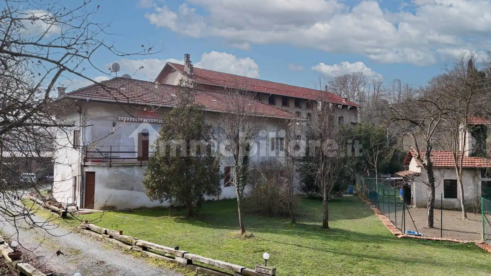 Rustico - Casale in vendita a Cossato