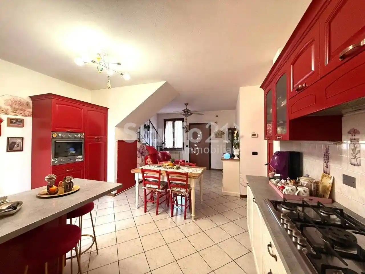 Appartamento in vendita a Reggello