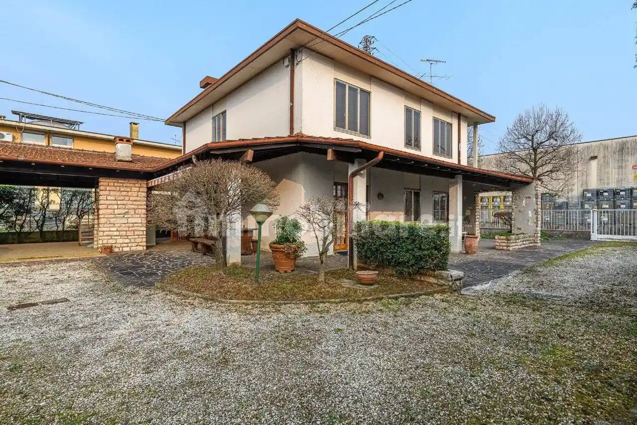 Villa in vendita a Schio