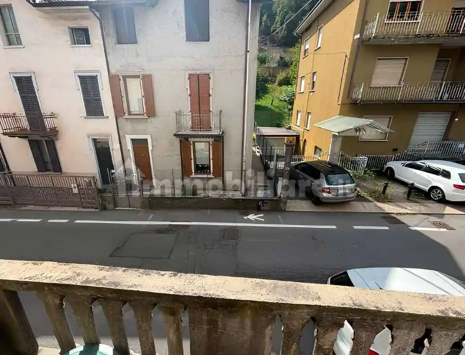 Appartamento in vendita a Vertova