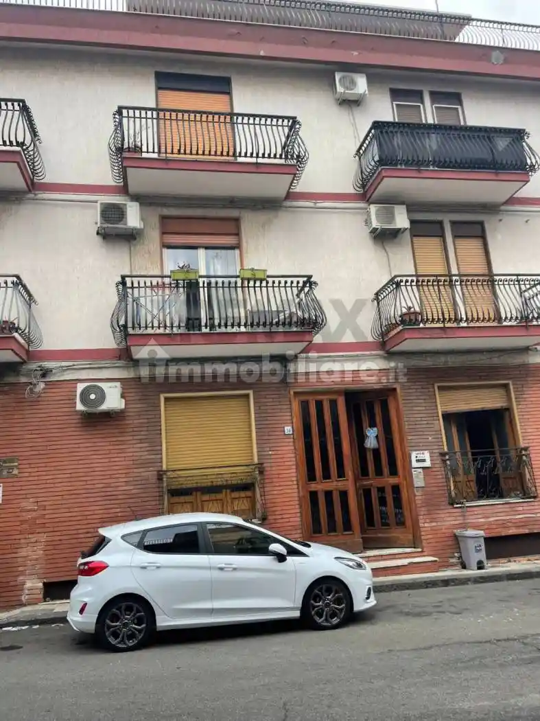 Appartamento in vendita a Aci Catena