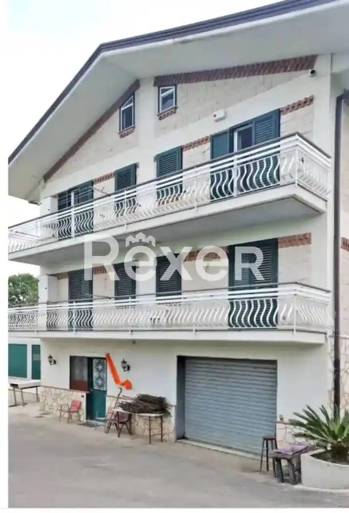 Villa in vendita a Aiello del Sabato