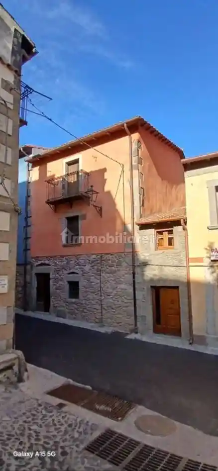 Palazzo - Edificio in vendita a Santu Lussurgiu
