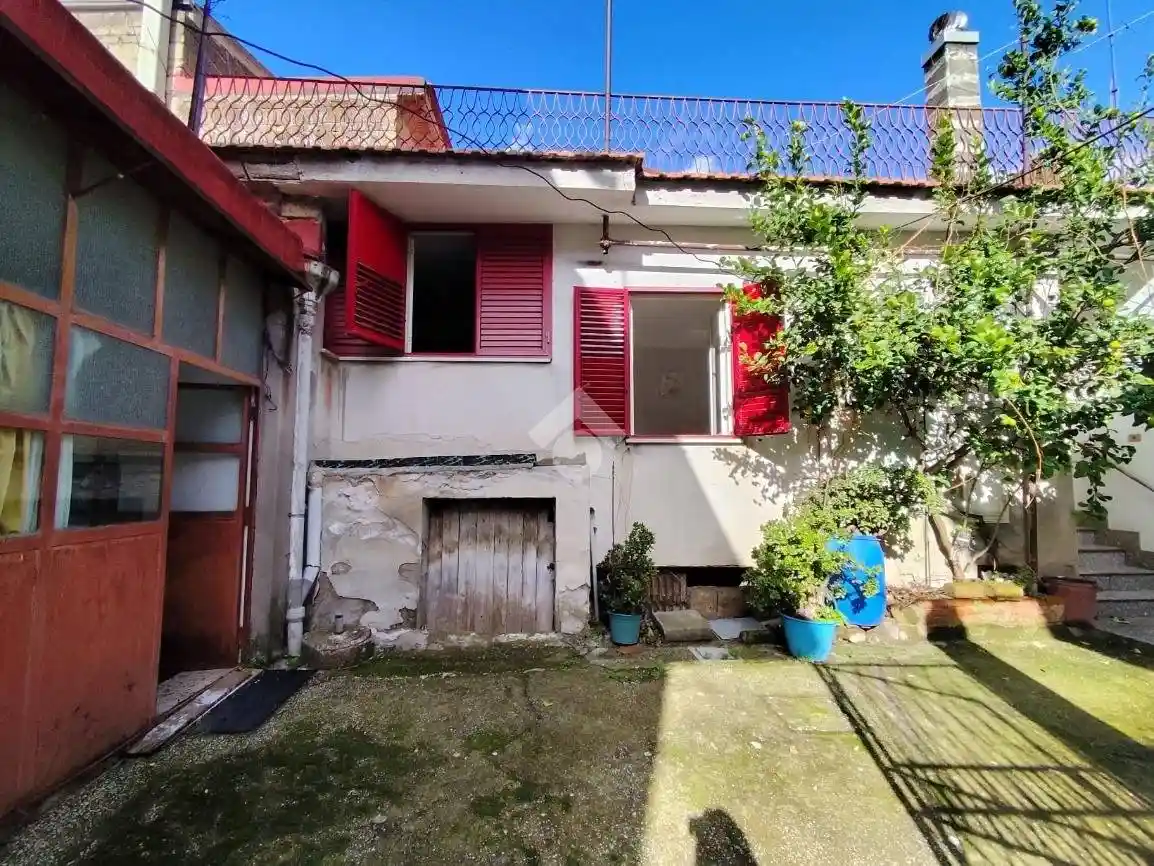 Casa indipendente in vendita a San Felice a Cancello