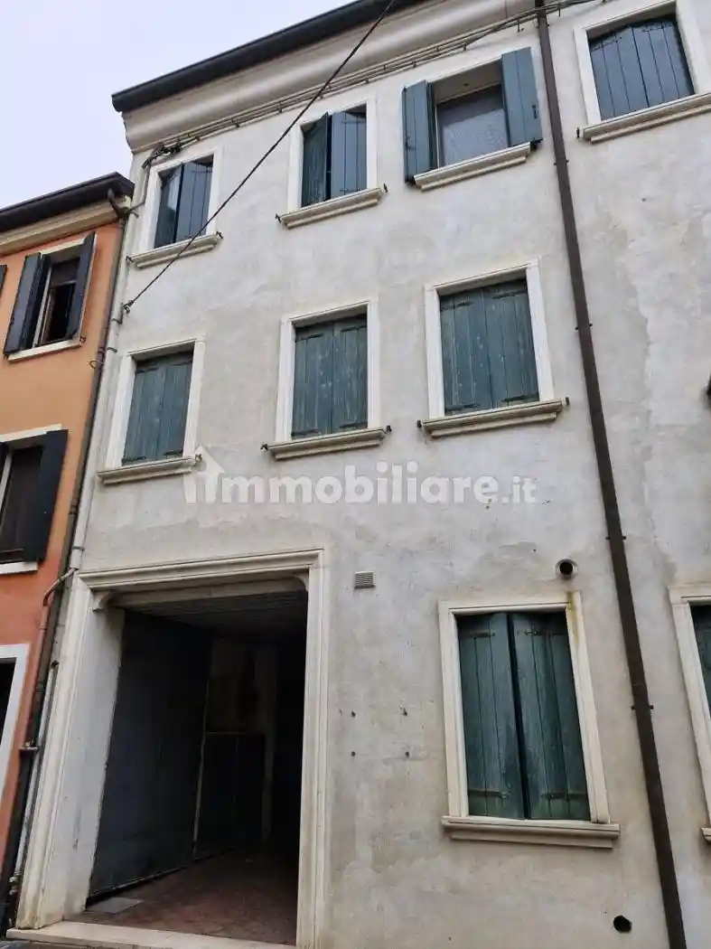 Appartamento in vendita a Adria