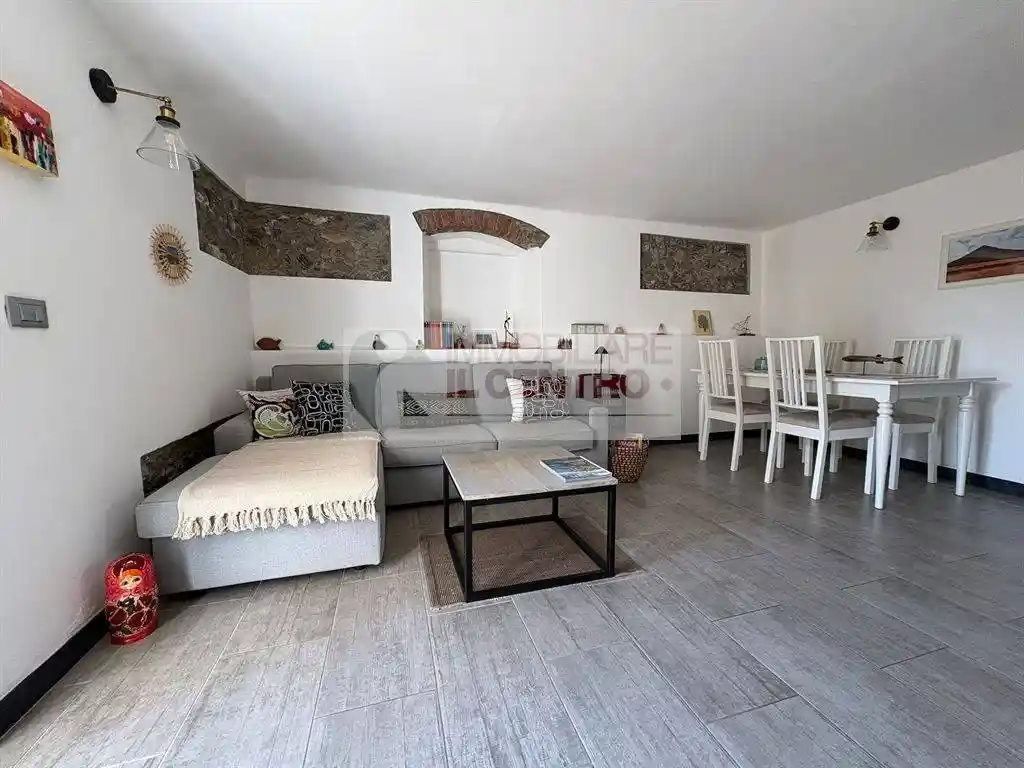 Casa indipendente in vendita a Castelnuovo Magra