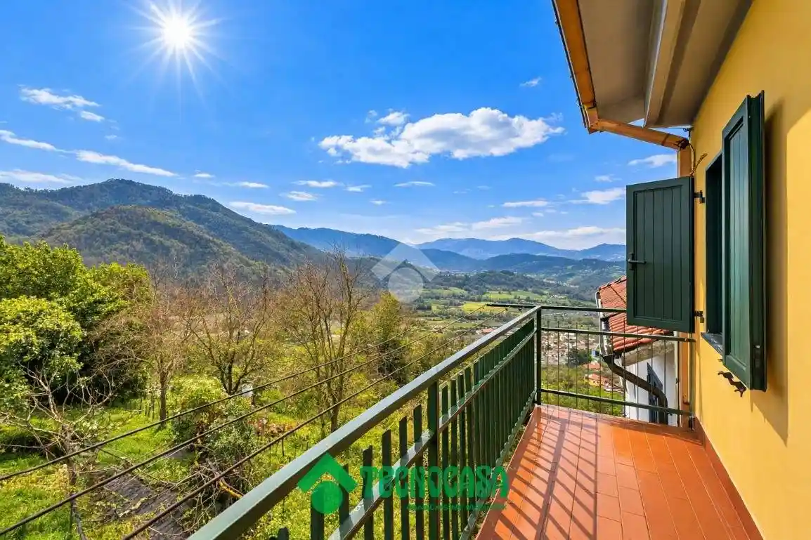 Casa indipendente in vendita a Beverino