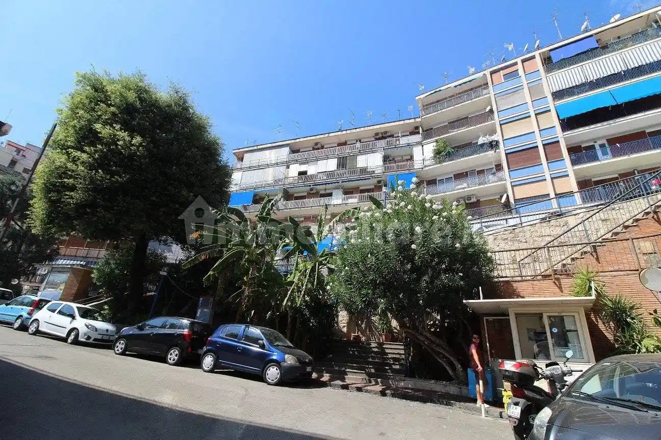 Appartamento in vendita a Napoli