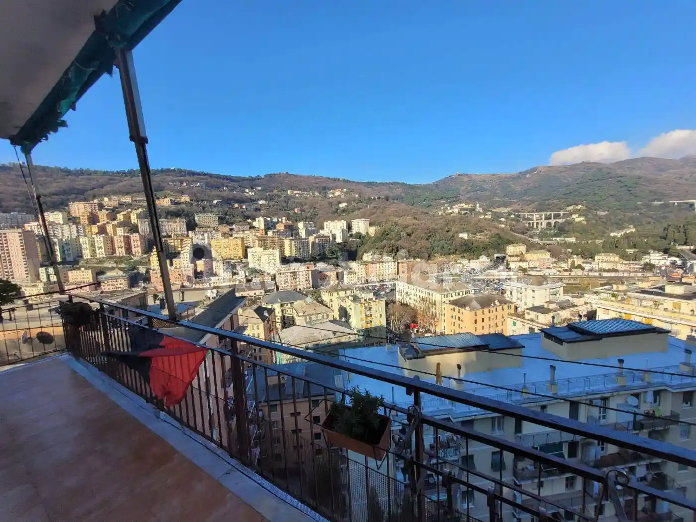 Appartamento in vendita a Genova