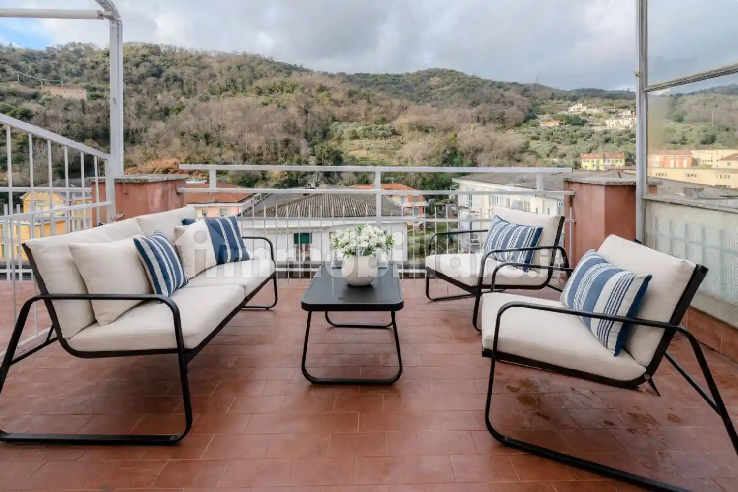 Appartamento in vendita a Celle Ligure