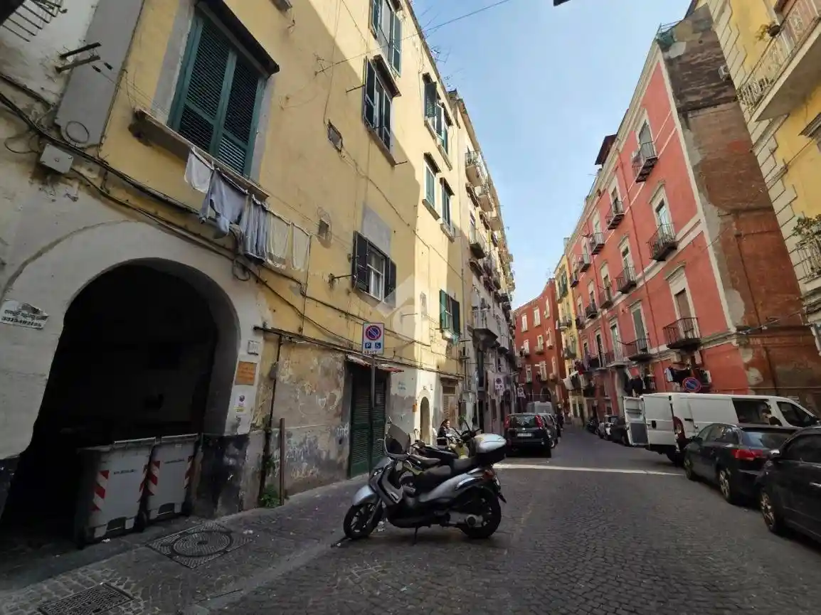 Appartamento in vendita a Napoli