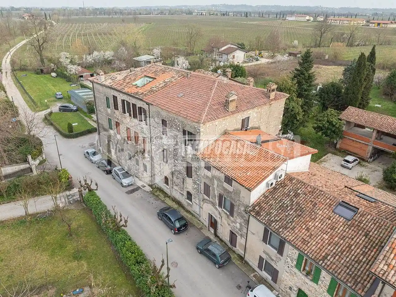 Appartamento in vendita a Sirmione