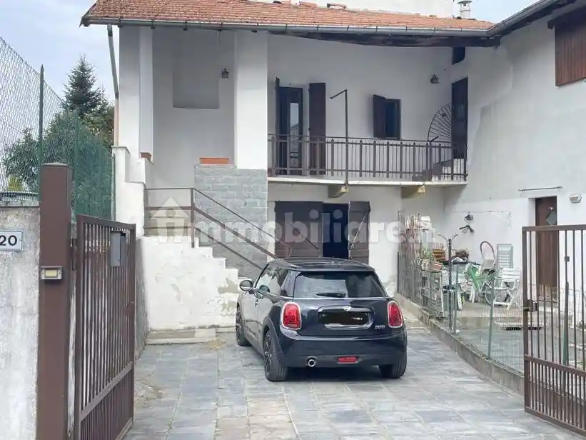 Appartamento in vendita a Besozzo