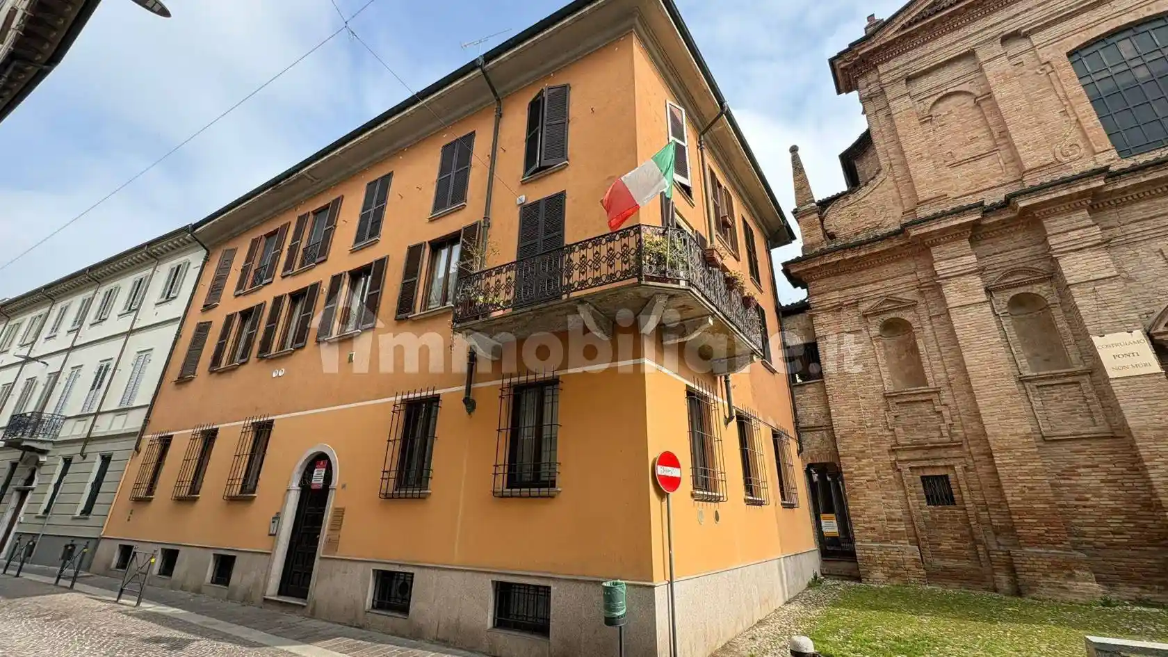 Appartamento in vendita a Voghera