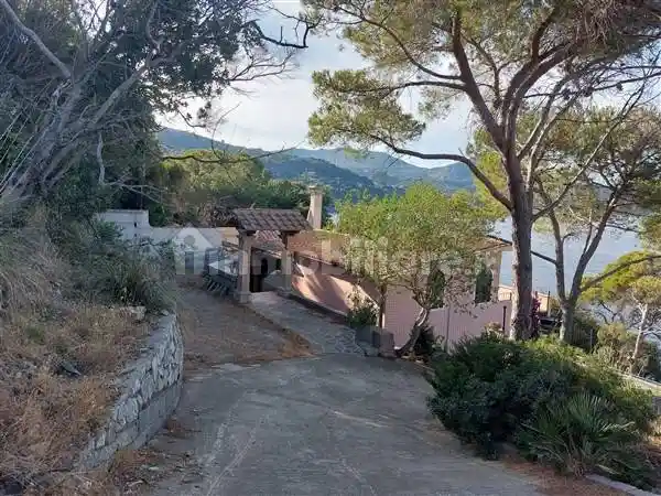 Villa in vendita a Rio