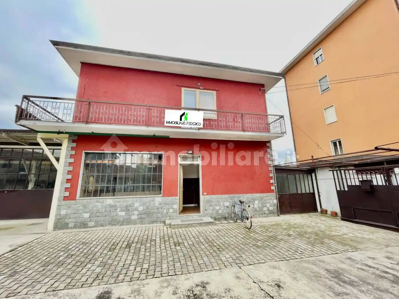 Villa in vendita a Cameri