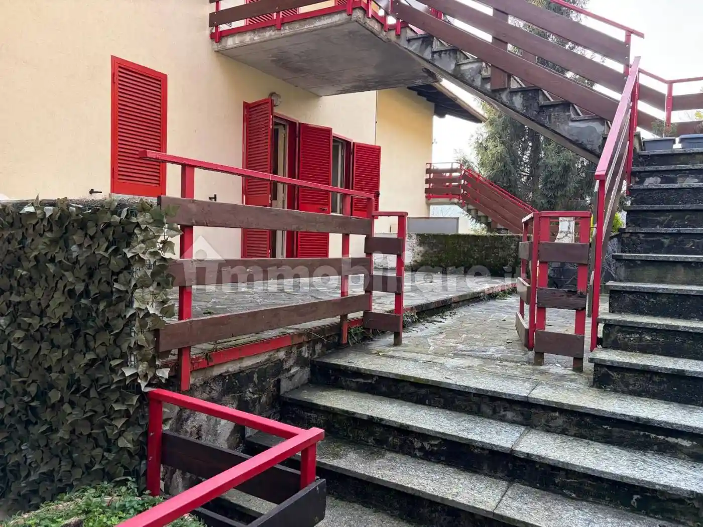 Appartamento in vendita a Selvino