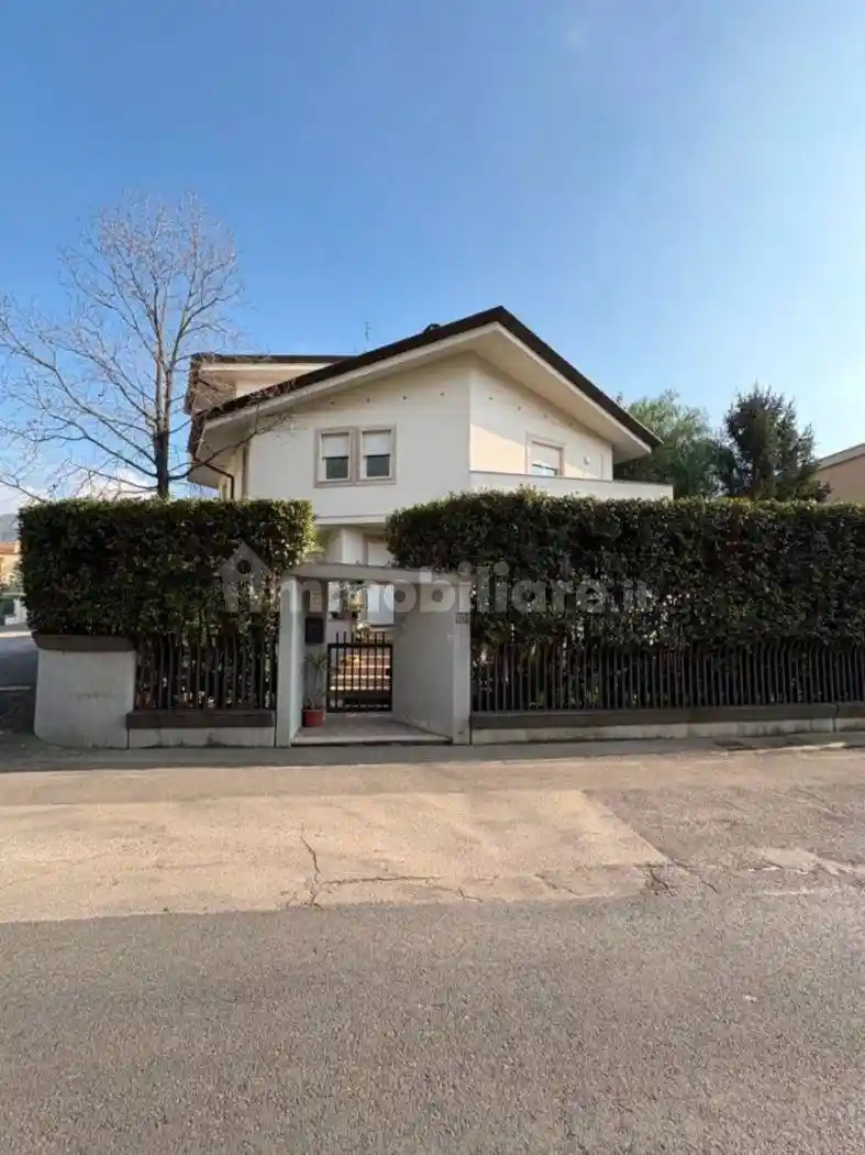 Villa in vendita a Fondi