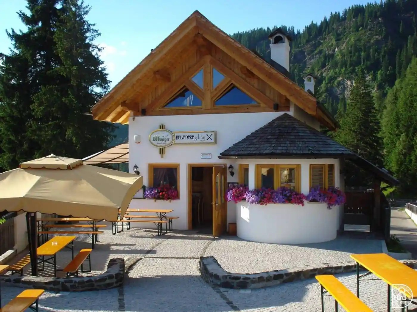 Palazzo - Edificio in vendita a Colle Santa Lucia