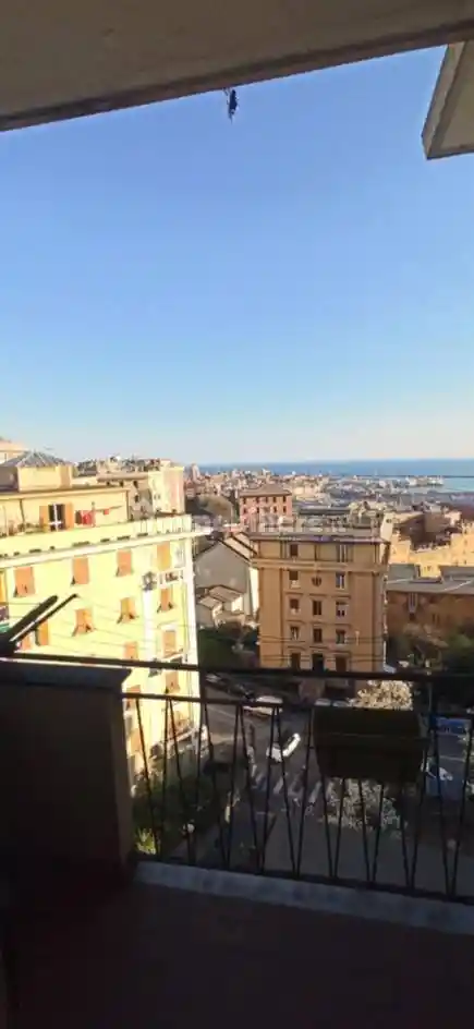 Appartamento in vendita a Genova