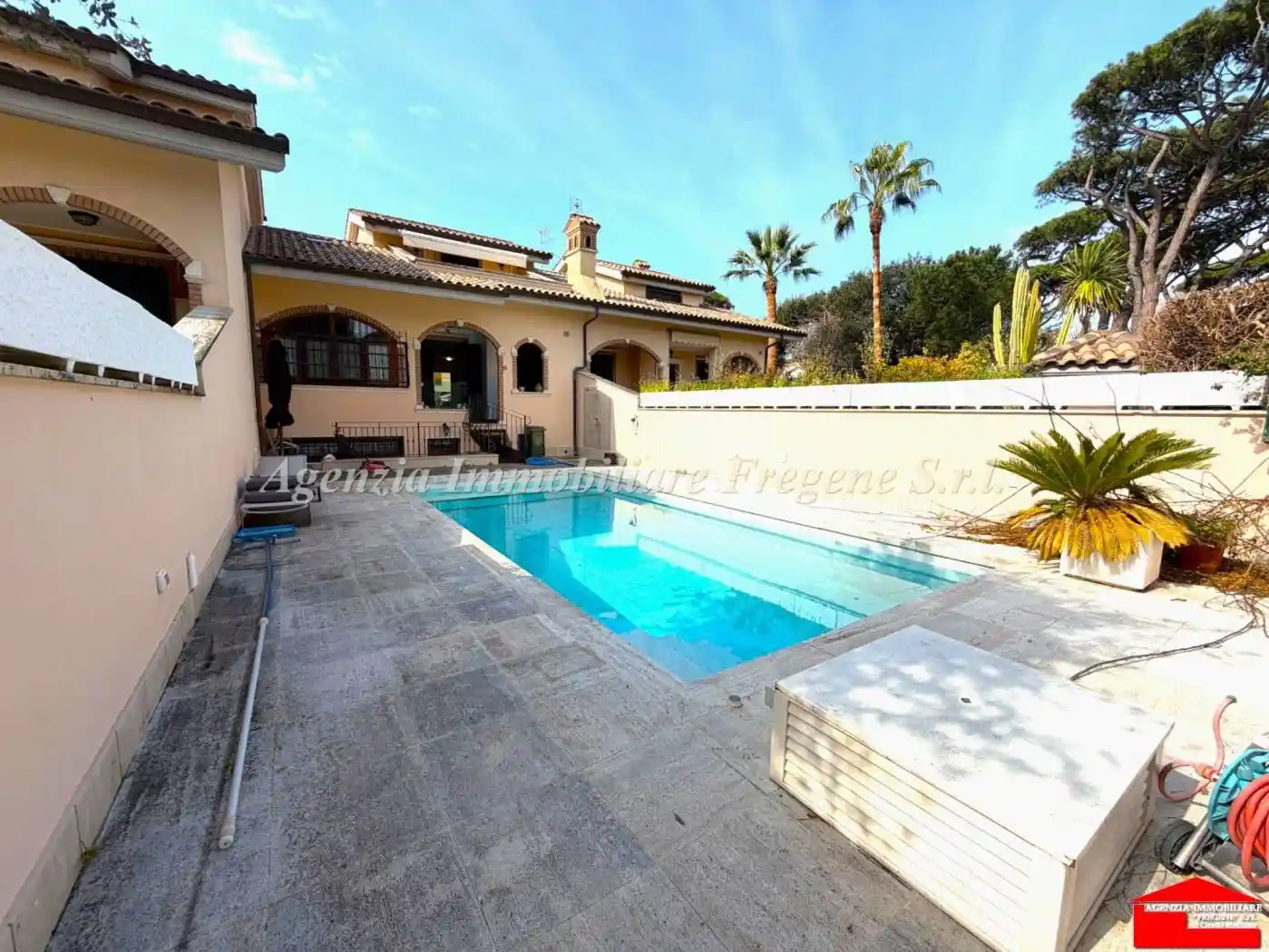Villa in vendita a Fiumicino