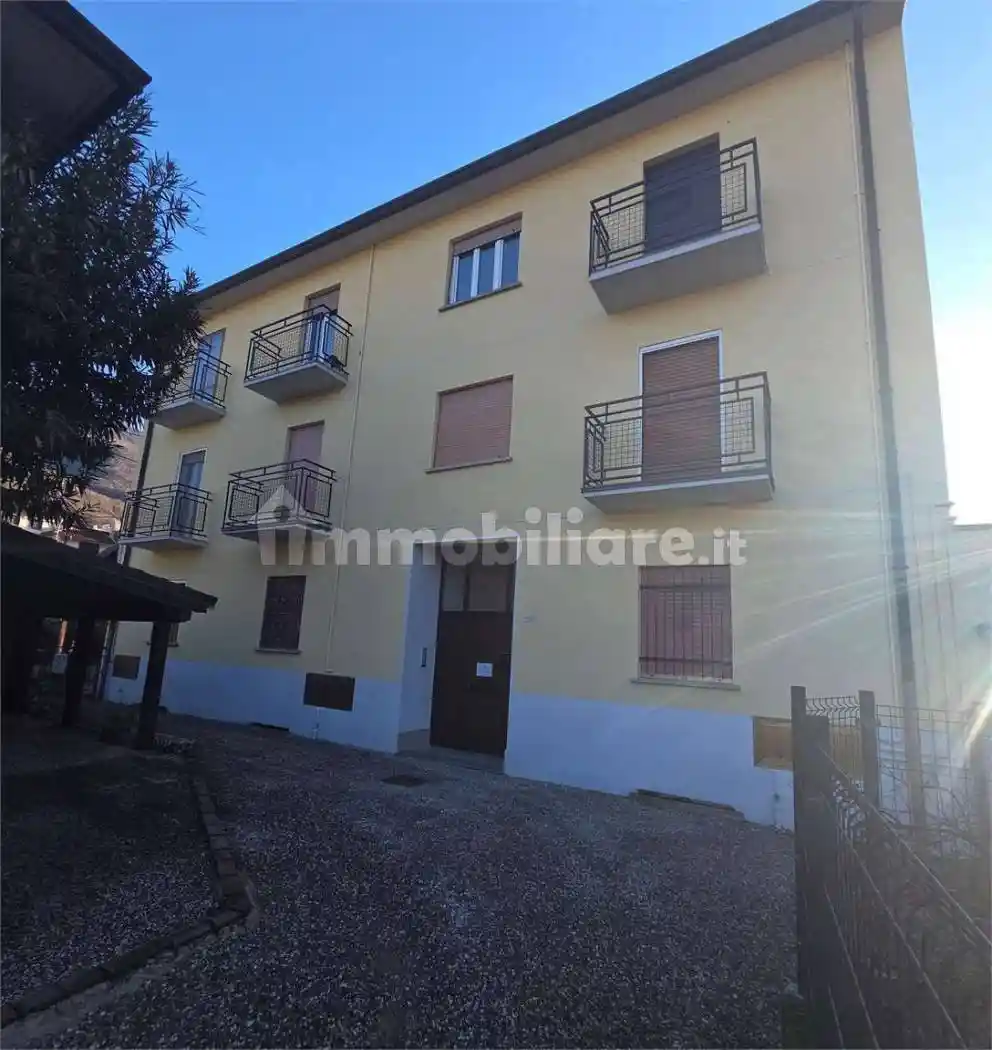 Appartamento in vendita a Porto Ceresio