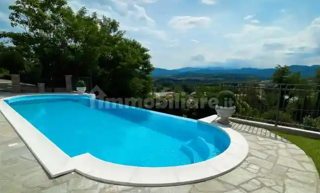 Rustico - Casale in vendita a Lucignano