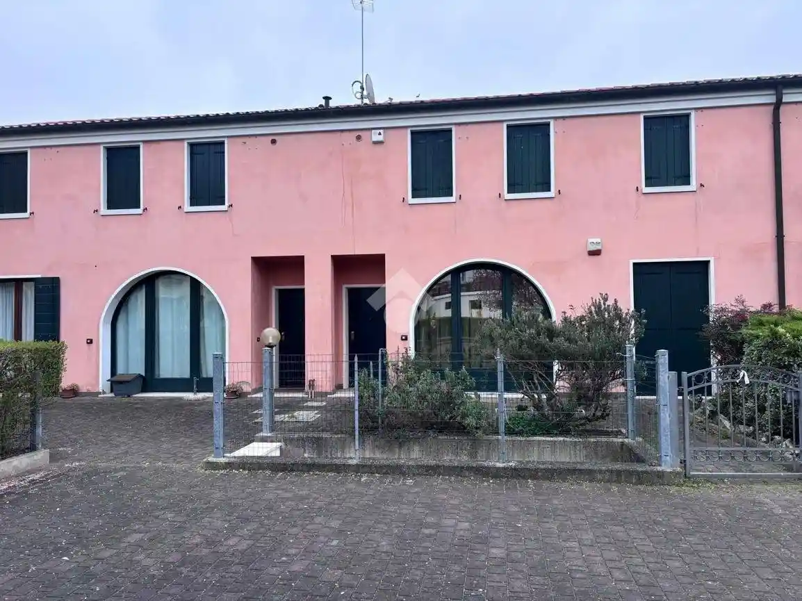 Appartamento in vendita a Camponogara