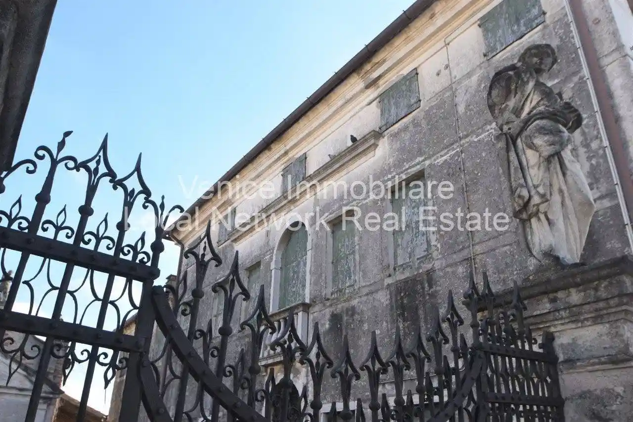 Rustico - Casale in vendita a Stra