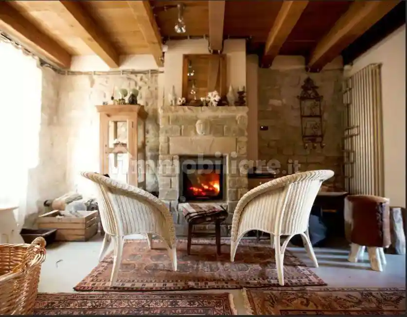 Rustico - Casale in vendita a Polinago