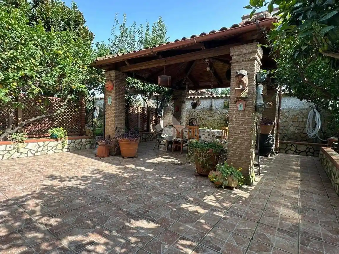 Villetta a schiera in vendita a Giugliano in Campania