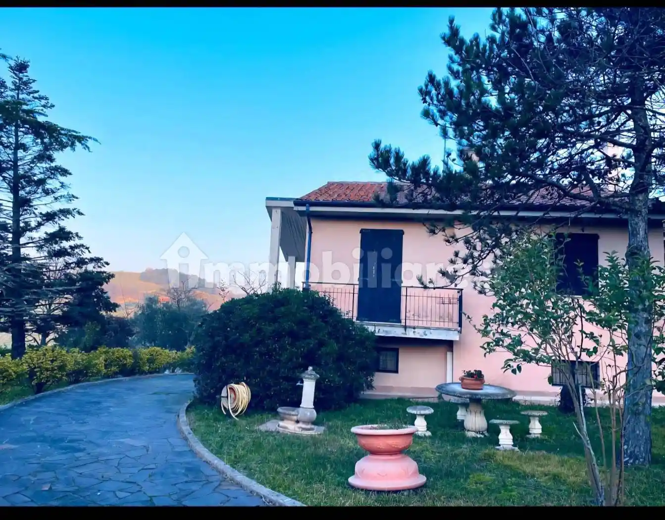 Villa in vendita a Pesaro