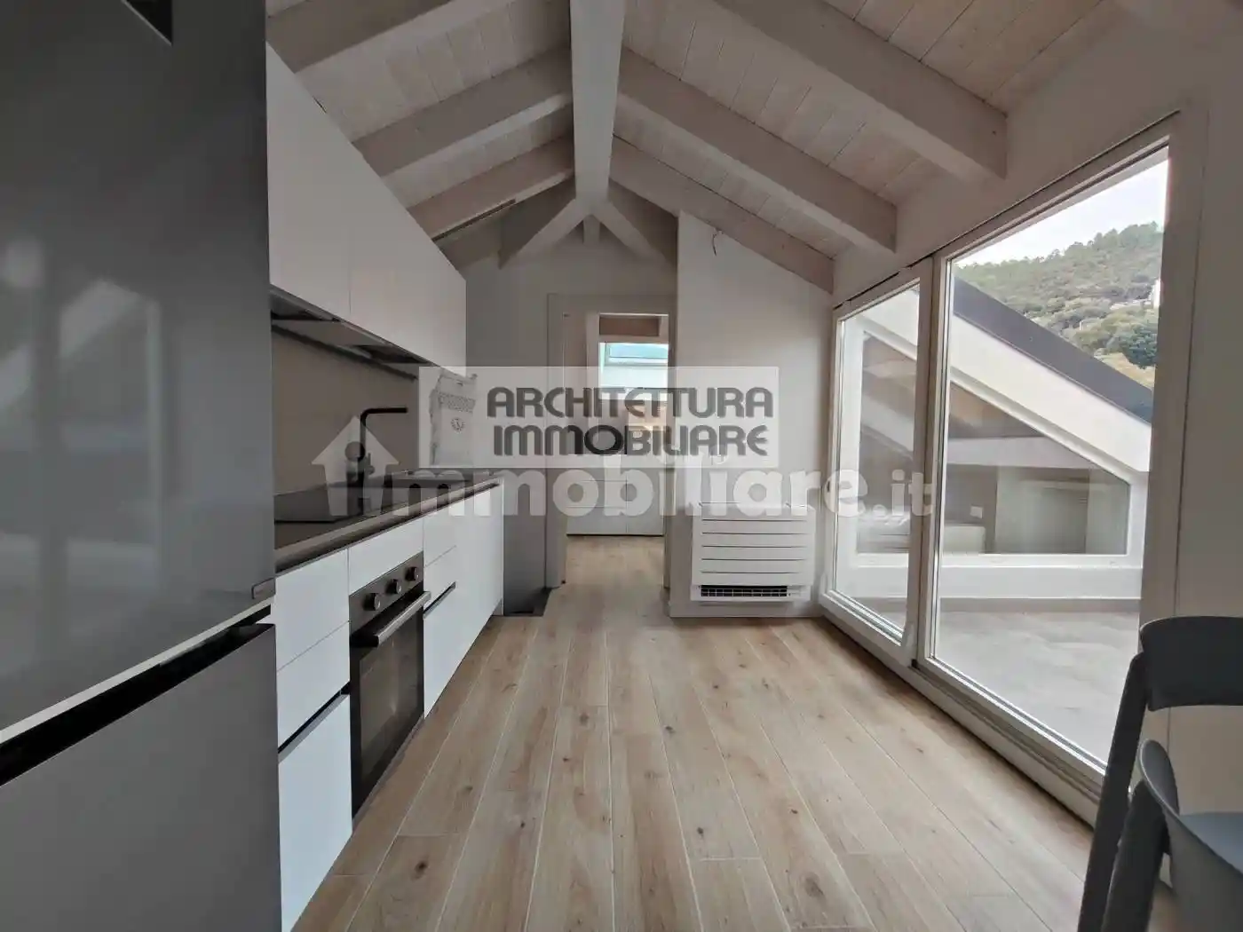 Appartamento in vendita a Varazze