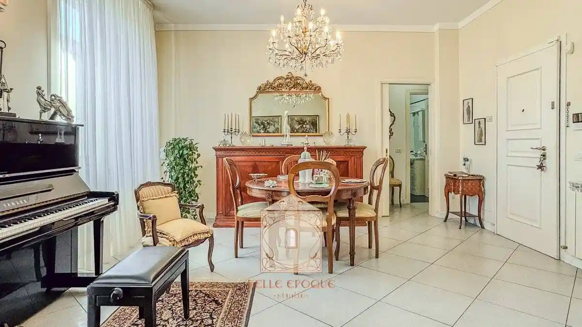 Appartamento in vendita a Viareggio