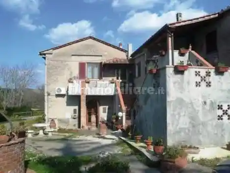 Appartamento in vendita a Pomarance