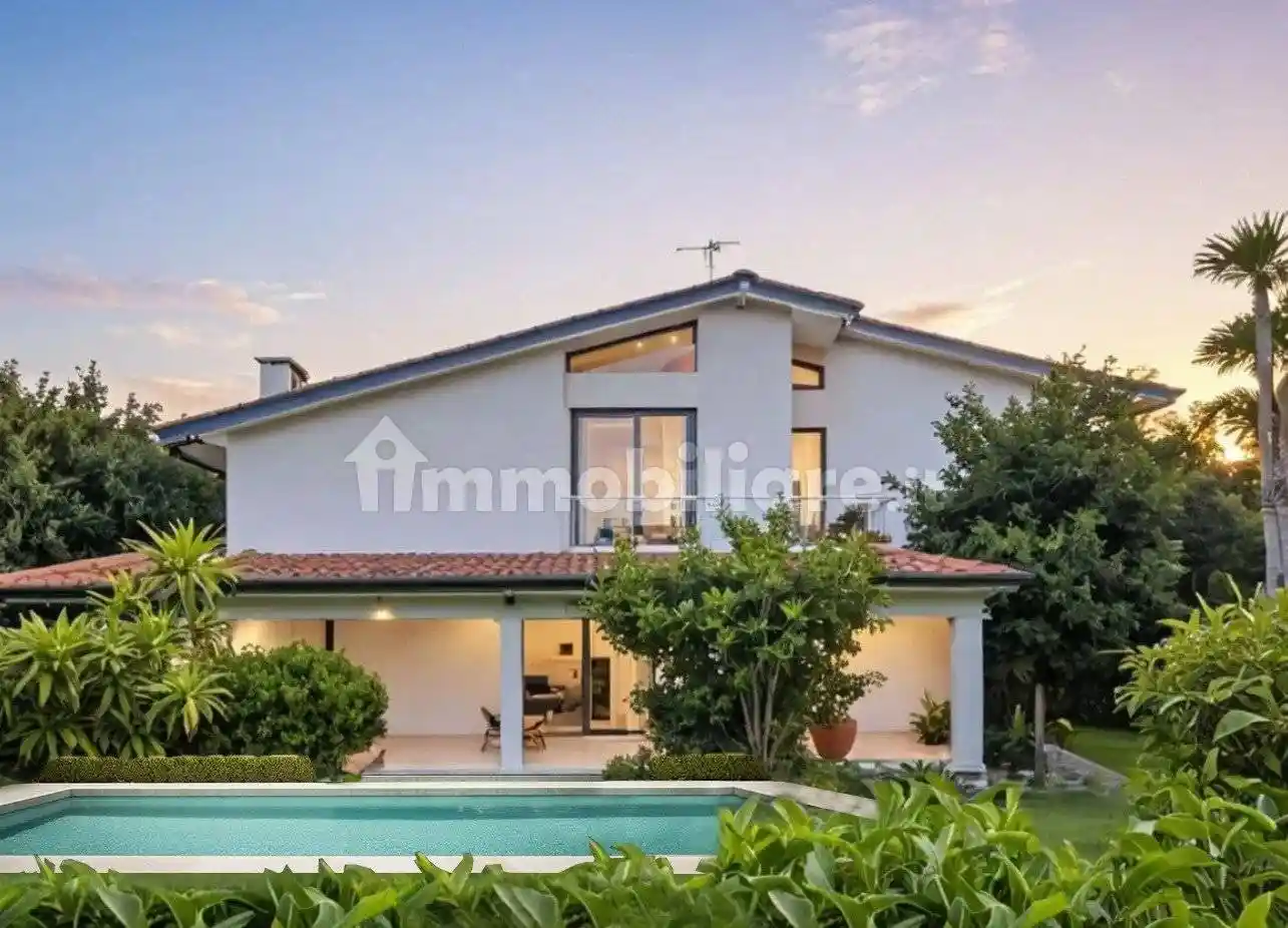 Villa in vendita a Forte dei Marmi