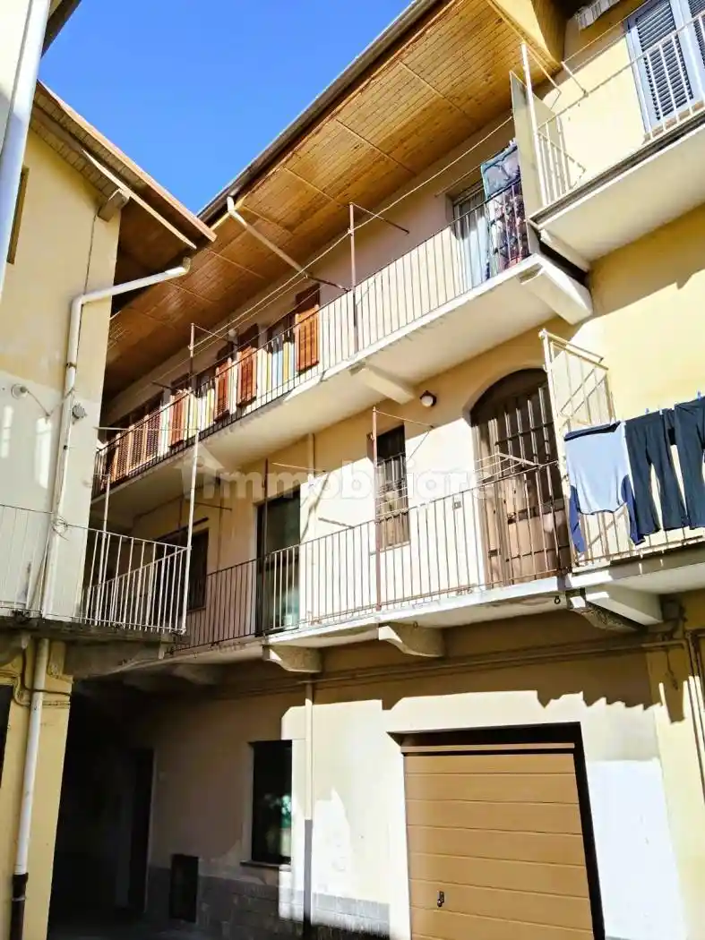 Casa indipendente in vendita a Gattinara