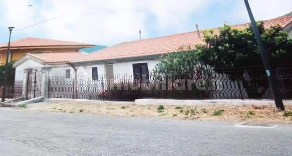 Casa indipendente in vendita a Prizzi