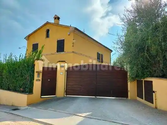 Rustico - Casale in vendita a Osimo