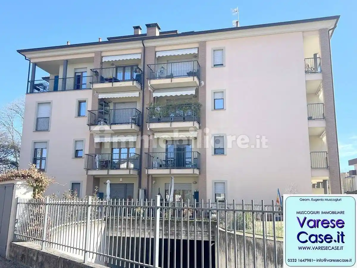 Appartamento in affitto a Malnate