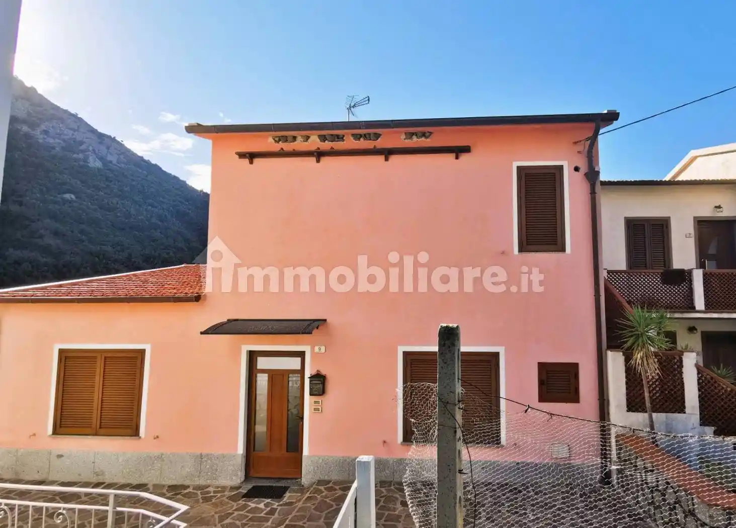 Appartamento in vendita a Marciana