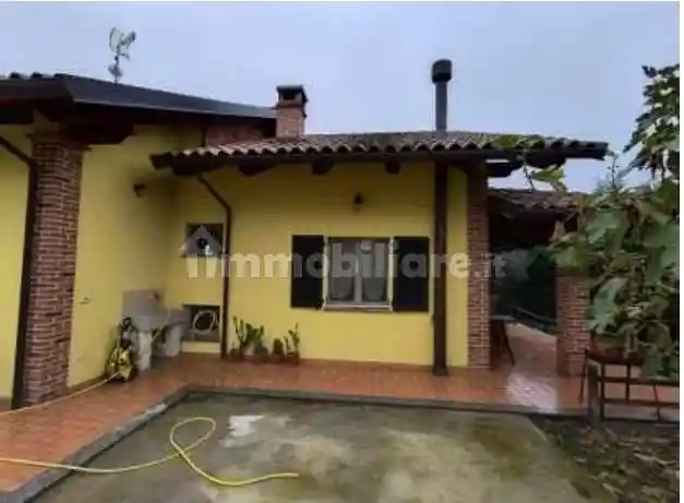 Villa in vendita a Castelnuovo Don Bosco