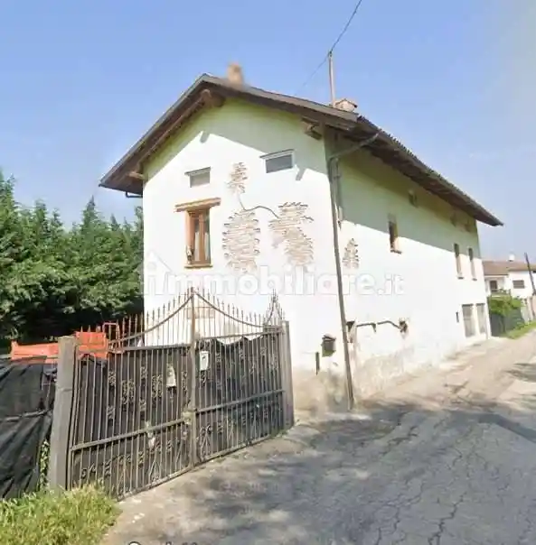 Palazzo - Stabile in vendita a Agliano Terme