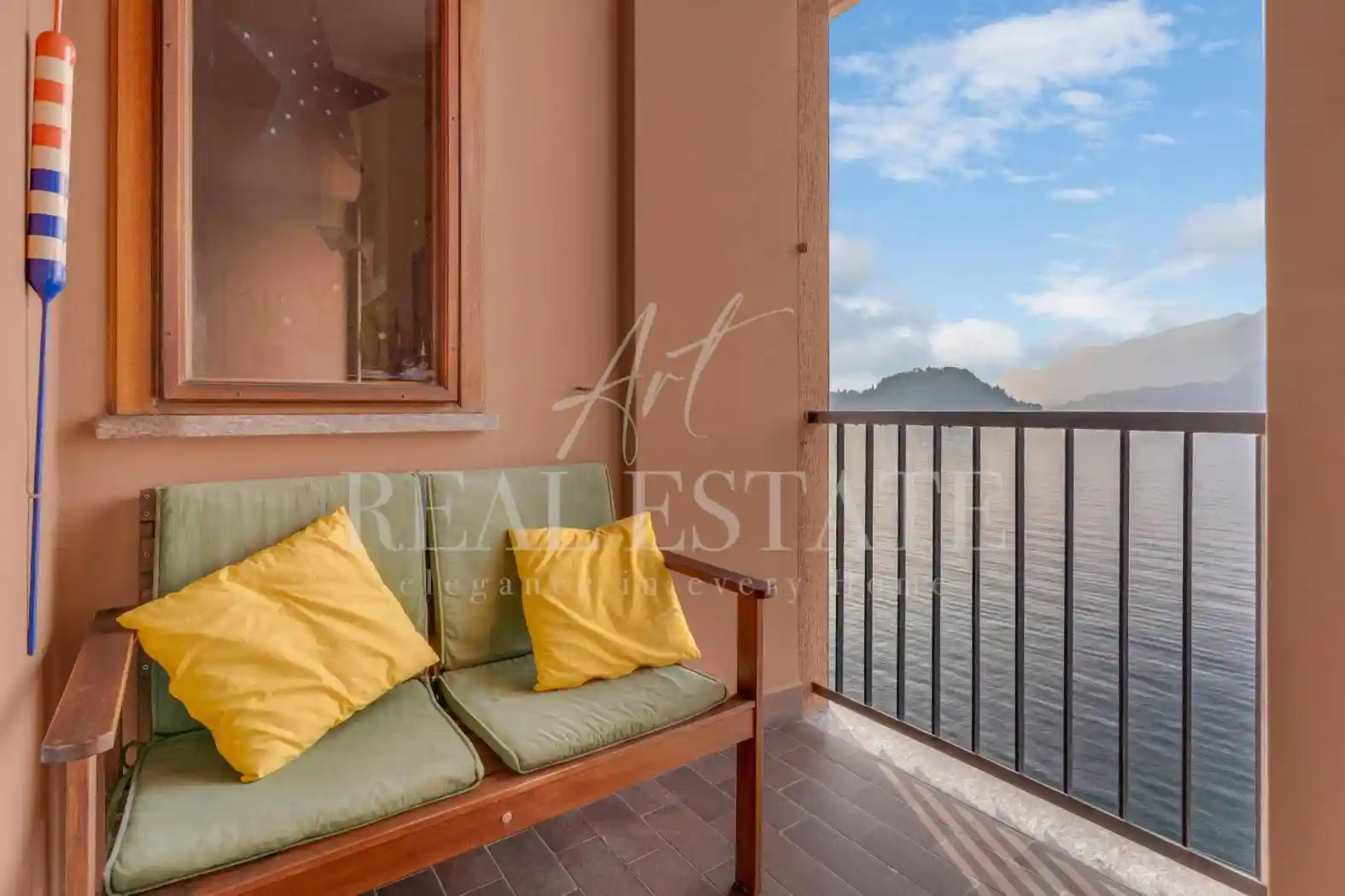 Appartamento in vendita a Varenna