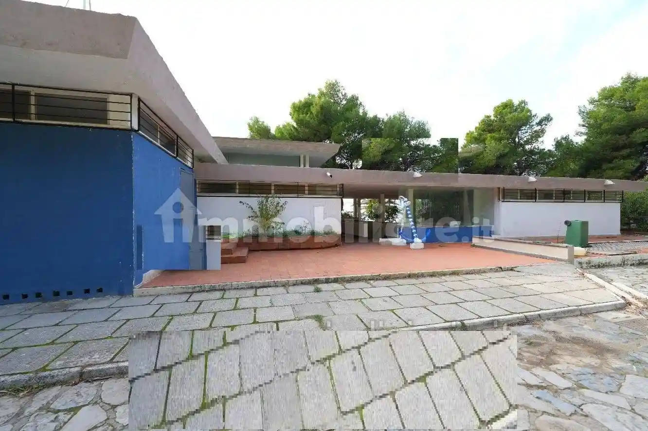 Palazzo - Edificio in vendita a Centola