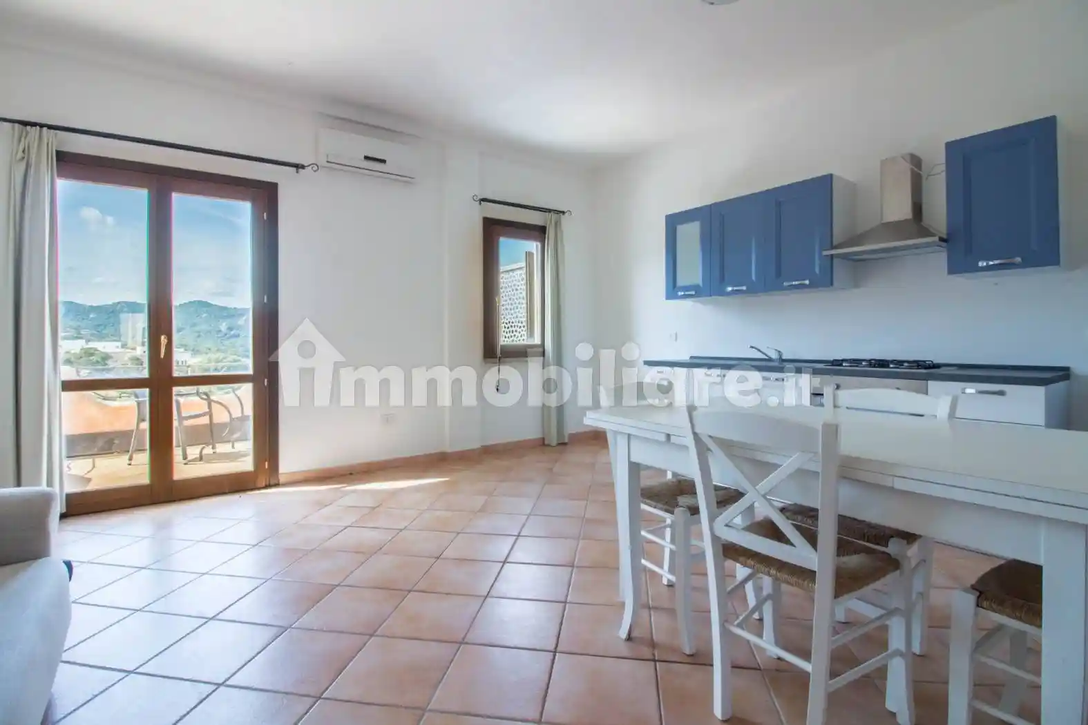 Appartamento in vendita a Arzachena