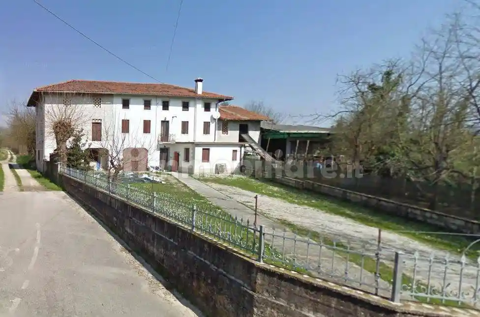 Rustico - Casale in vendita a Vivaro