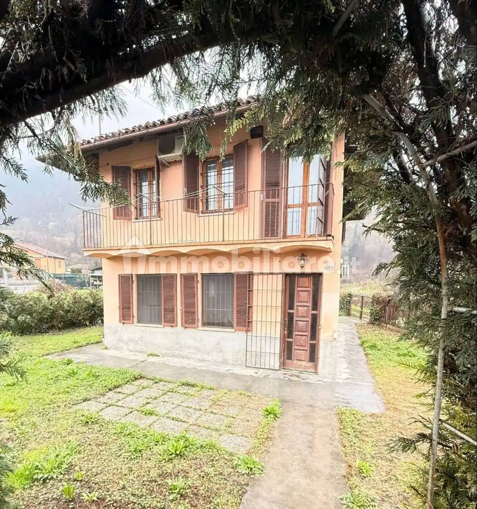 Casa indipendente in affitto a Santa Vittoria d'Alba