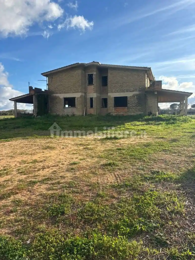 Villa in vendita a Nettuno